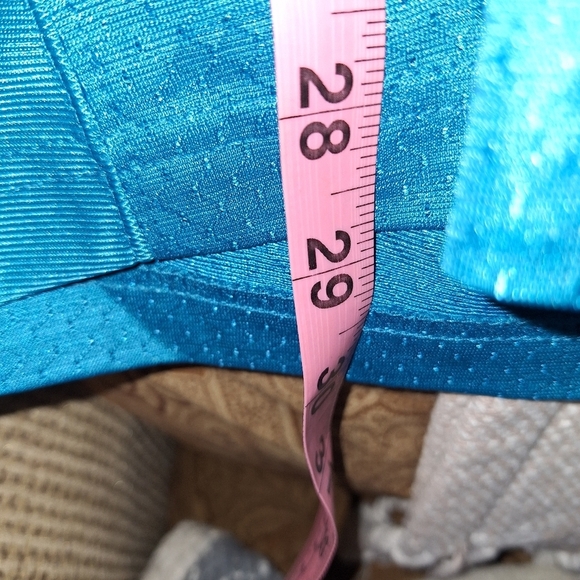 A ProLine Official NFL Jacksonville Jaguars #16 Lawrence Jersey In A Medium. NWT - Picture 10 of 11